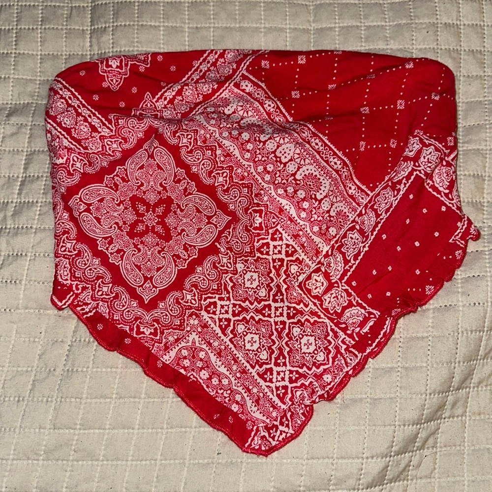 Spoiled bandana top